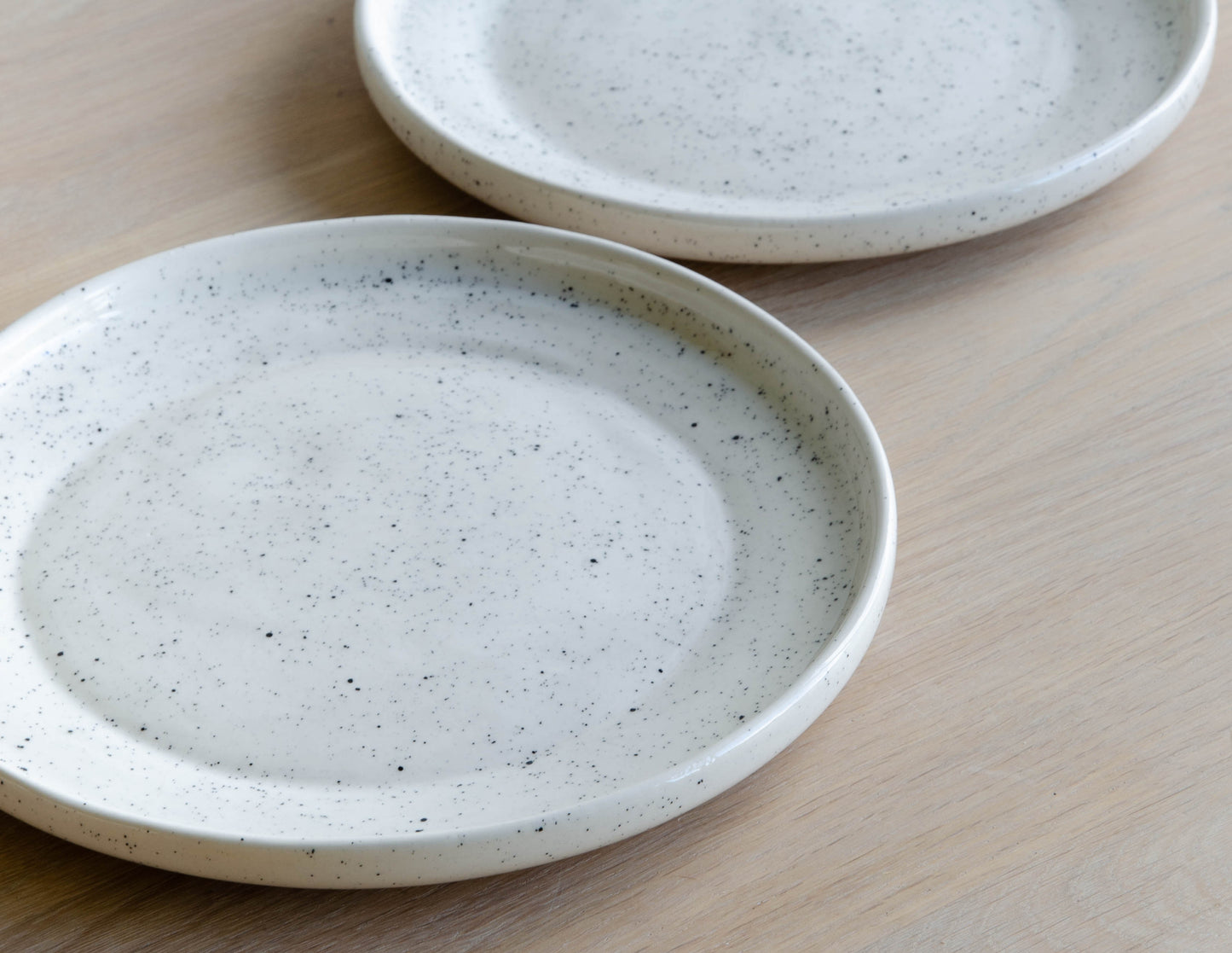 Dinner bord met spikkels