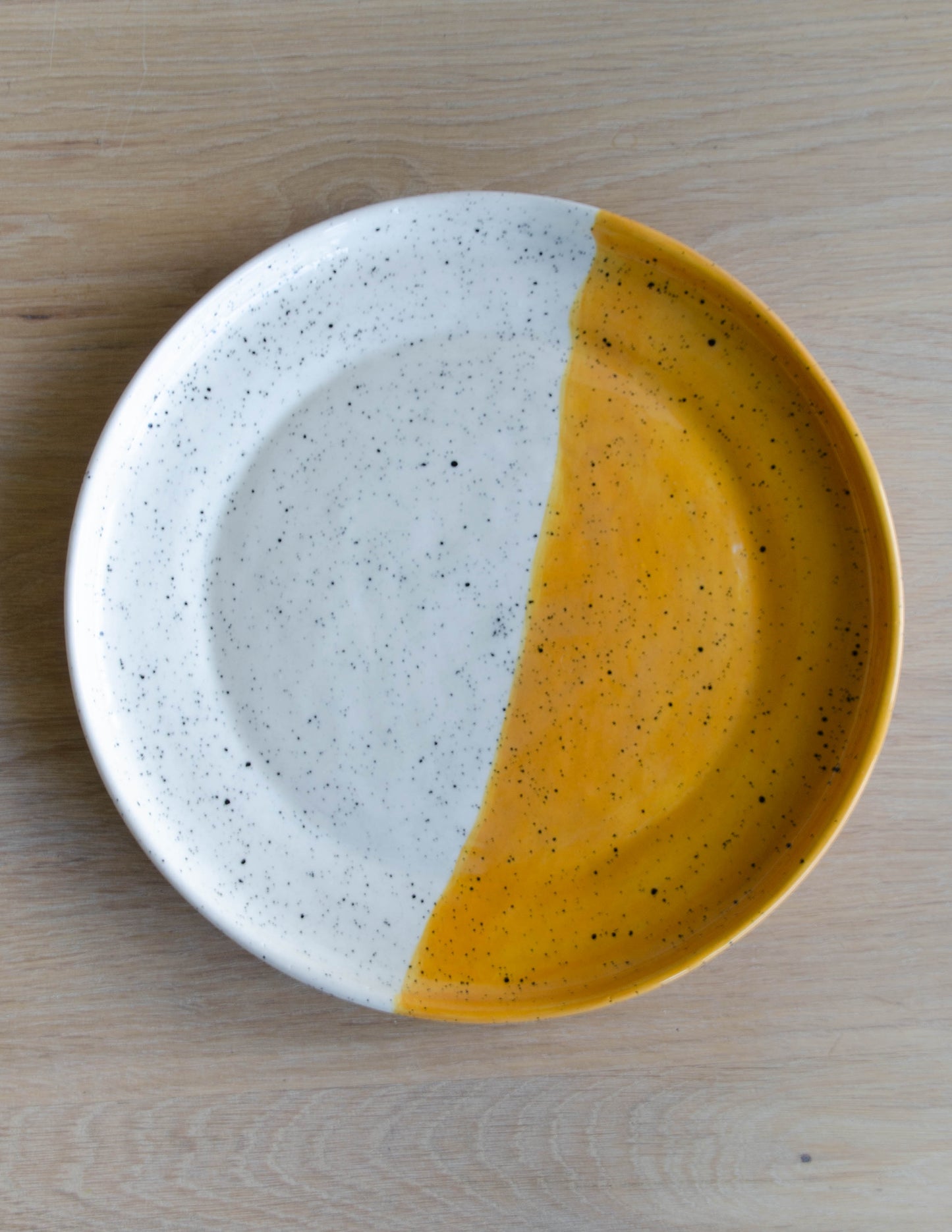 Dinner bord geel met spikkels