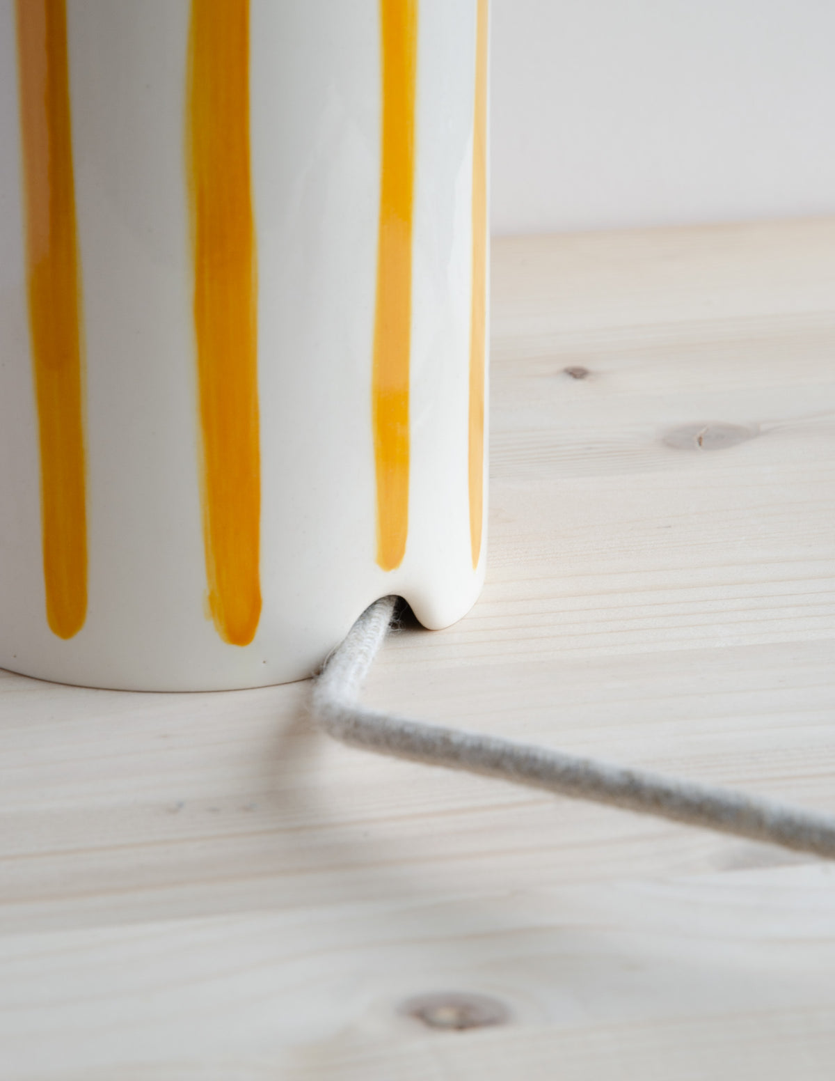 Tafellamp voet streep geel
